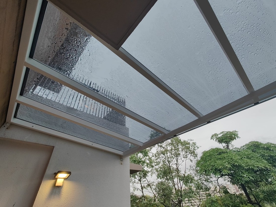 Aluminium ceiling panels in timber finish